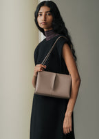 PLNE - Boky - Textured Taupe
